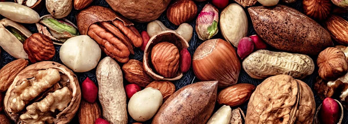 میان‌وعده‌های سالم و مغذی: چرا آجیل و خشکبار بهترین انتخاب‌اند؟